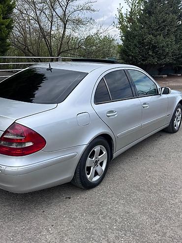 belarus traktorlarin satisi: Mercedes-Benz E-Class sedan (W211), gümüşü rəng. Əsas xüsusiyyətlər — 3