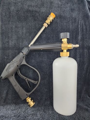 Автохимия: Пистолет для мойки с пенником. в комплекте пистолет для авд и пенник