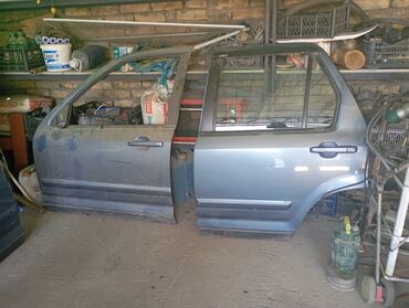 купить машину за 2000 долларов: Дверь Комплект Honda, Б/у, Оригинал
