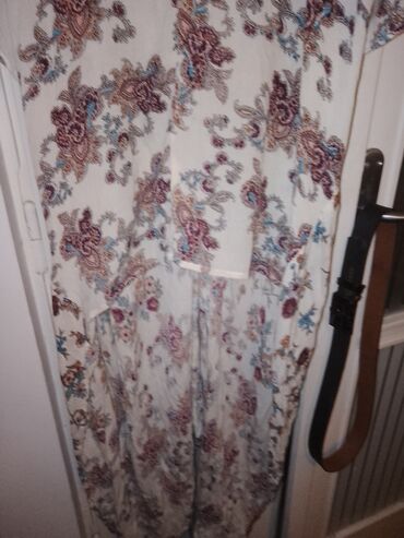 Kompleti: N O V KOMPLET dug kardigan I suknja na lastis,duzina kardigan na — 4