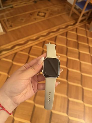 apple whatch 7: Apple Watch Series 7 45mm satılır. Rəngi: Starlight (açıq rəng) Ölçü — 2