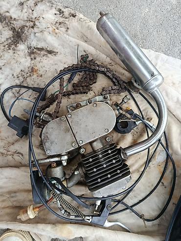 Транспорт: Velosiped üçün benzinli motor dəsti Tərkib: - 2-takt benzin mühərriki — 3