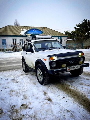 авто 100000 сом: ВАЗ (ЛАДА) 4x4 Нива: 2006 г., 1.7 л, Механика, Бензин, Внедорожник