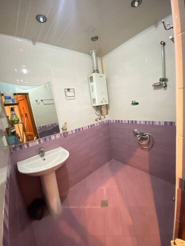 Köhnə tikili: Bakı, 4-cü mikrorayon, 2 otaqlı, Köhnə tikili, m. Memar Əcəmi, 51 kv. m -da lalafo.az — 8 Köhnə tikili: Bakı, 4-cü mikrorayon, 2 otaqlı, Köhnə tikili, m. Memar Əcəmi, 51 kv. m — 8