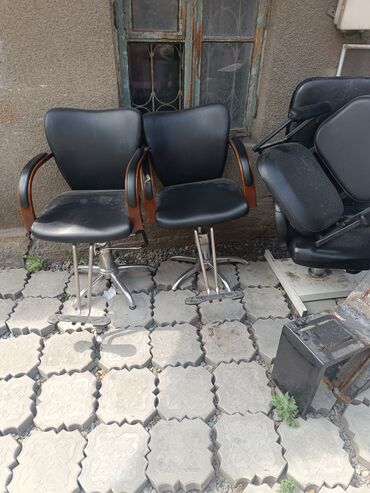 парикмахерская кресла: Стол для салона красоты 3500сом 3штук