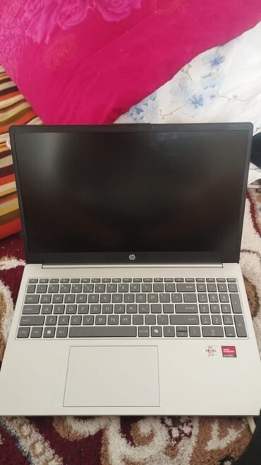 бу ноутбук в хорошем состоянии: Ноутбук, HP, 8 ГБ ОЭТ, 15.6 ", Татаал эмес тапшырмалар үчүн, эс тутум SSD