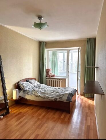 продажа 2 квартиры кольбаева: 2 бөлмө, 50 кв. м, Жеке план, 4 кабат, Косметикалык ремонт