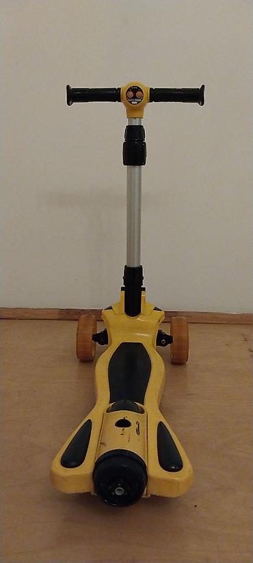 skuter samokat: Baha alınıb. Səliqəli qalıb. Tam işləkdir. Adaptoru itirilib. Əlaqə — 4