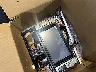 manitoru: Toyota Land Cruiser multimedia sistemi / monitoru Toyota Land Cruiser — 1