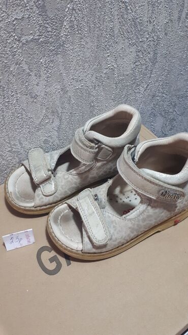 детские зимние обуви: Детская обувь