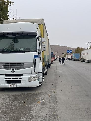 Грузовики: Грузовик, Renault — 1