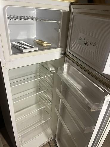 qapı kalonkası: FINLUX iki qapılı soyuducu - Üst hissədə dondurucu bölmə, rəfli - Alt — 4