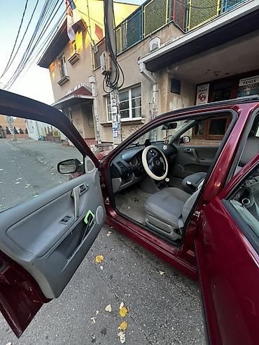 Prodaja automobila: Volkswagen Polo, hečbek, bordo boja, 5 vrata. Ključne karakteristike — 7