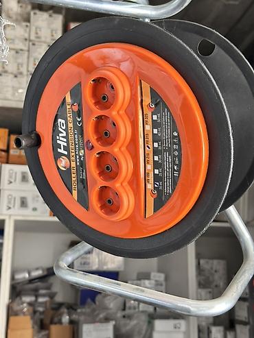 Удлинители: Удлинитель на катушке Hiva Roller Extension Cable с 4 розетками — 1