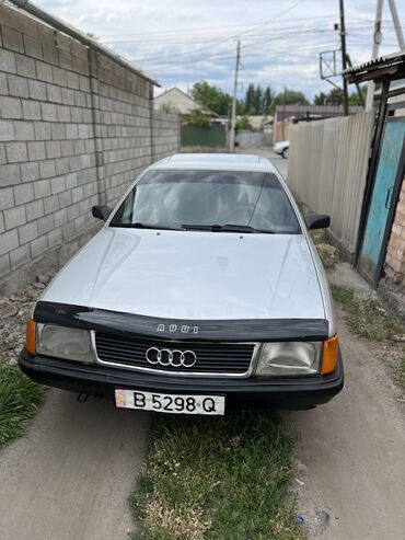 ауди 100 1988: Audi 100: 1988 г., 2.3 л, Механика, Бензин, Седан