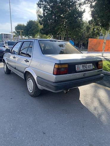 Volkswagen: Volkswagen Jetta: 1986 г., 1.8 л, Механика, Бензин, Седан — 3