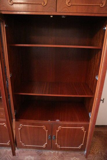 Гарнитуры для зала: Гарнитур для зала, Б/у, Дерево, Самовывоз — 10