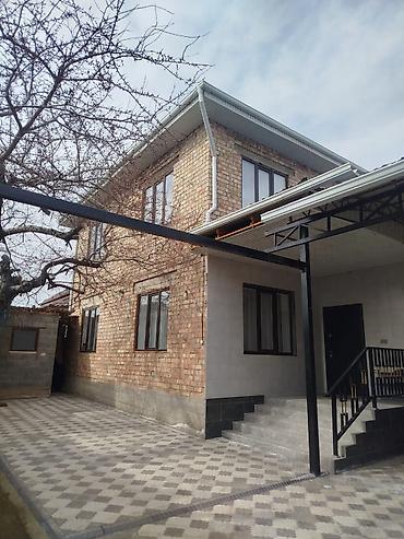 Продажа коттеджей и домов: Продается просторный двухэтажный дом в районе Ак-Ордо. — Общая — 1