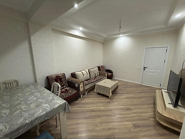ev kirayesi: Sumqayıt şəhər, Bulvar küçəsi, Bulvar Qayalı marketin yaxınlığında, 3 — 2