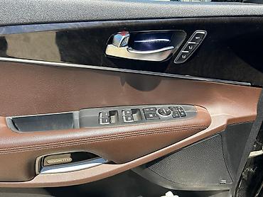 kara: Kia Sorento: 2 l | 2016 il Ofrouder/SUV — 7