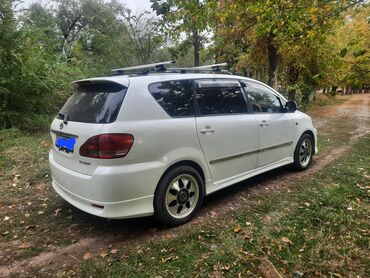 Toyota: Toyota Ipsum: 2001 г., 2.4 л, Автомат, Газ, Минивэн