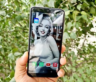 Apple iPhone: IPhone 14 Pro Max, Б/у, 1 ТБ, Синий, Наушники, Зарядное устройство, Защитное стекло, 100 % — 4