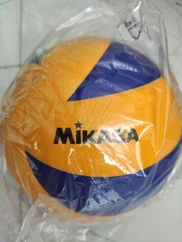basketbol topu: Top "Mikasa" (original). Professional valeybol topu. Metrolara və