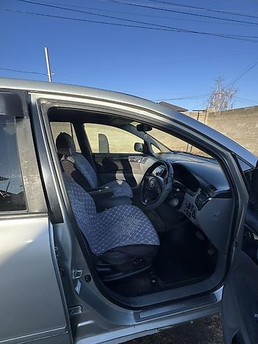 тоята ипсум: Toyota Ipsum: 2003 г., Бензин — 2