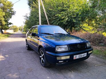 volkswagen венто: Volkswagen Vento: 1994 г., 1.8 л, Механика, Бензин, Седан