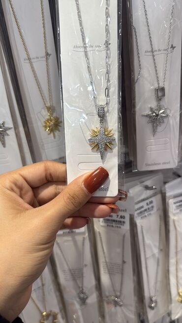 Bijuteriya dəstləri: Qadın bəzək aksesuarları – geniş seçim Məhsullar: - Qızılı tonlarda — 19