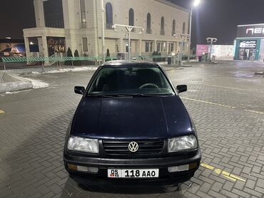 фольксваген транспортер 2: Volkswagen Vento: 1992 г., 1.8 л, Механика, Бензин, Хэтчбэк