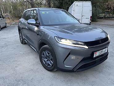 mg 5: BYD Yuan Up: 2025 г., 0.1 л, Автомат, Электромобиль, Кроссовер — 2