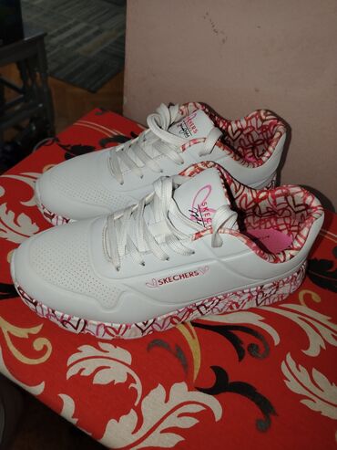 ljubicaste patike: Skechers, 37.5, color - White