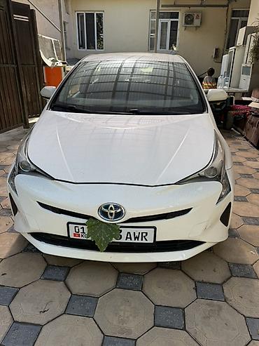 Toyota Prius: 2018 г., 1.8 л, Автомат, Гибрид, Хэтчбэк