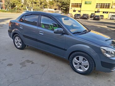 Kia: Masin tam idal maşındır qəzası olmayıb yaq azalmir tekerleri təzədir — 1