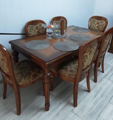 Qonaq otağı dəstləri: Qonaq otağı üçün, İşlənmiş, Açılan, Kvadrat masa, 6 stul