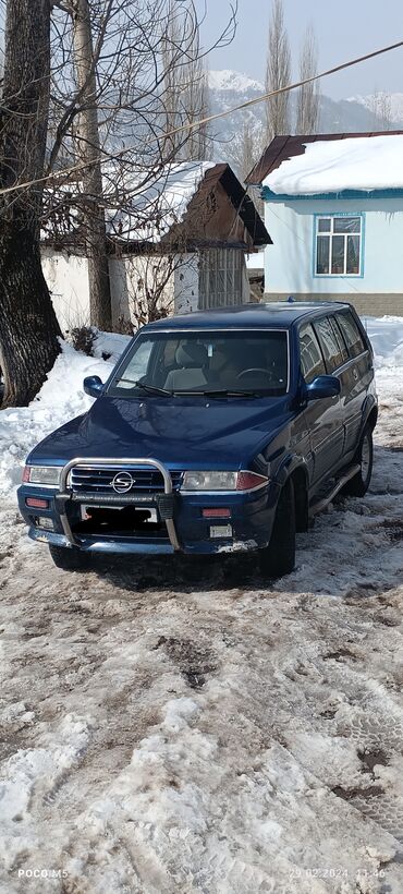 2 kurtki: Ssangyong Musso: 1995 г., 2.9 л, Механика, Дизель, Внедорожник