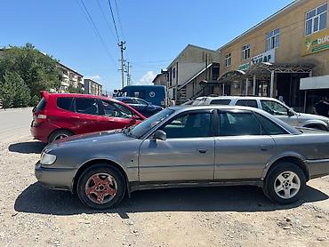 Audi A6: 1995 г., Седан — 4