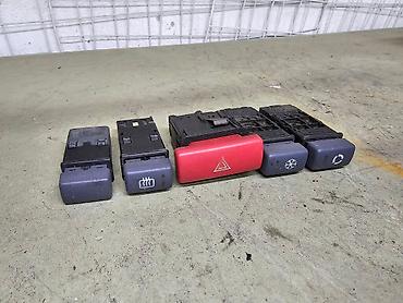аварийка: Кнопки центральной консоли Land Rover Freelander 1, 1999г.в. Оригинал — 9