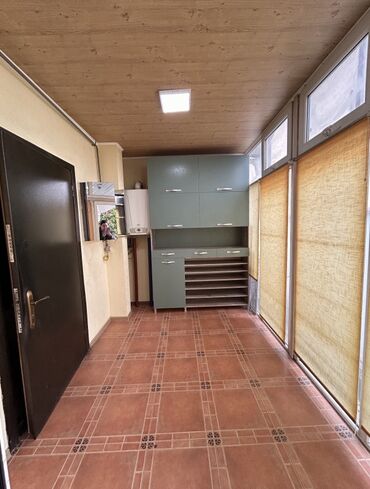 Долгосрочная аренда домов: 310 м², 9 комнат — 14