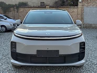 аренда авто lixiang: Lixiang L6: 2024 г., 1.5 л, Автомат, Гибрид, Кроссовер — 3