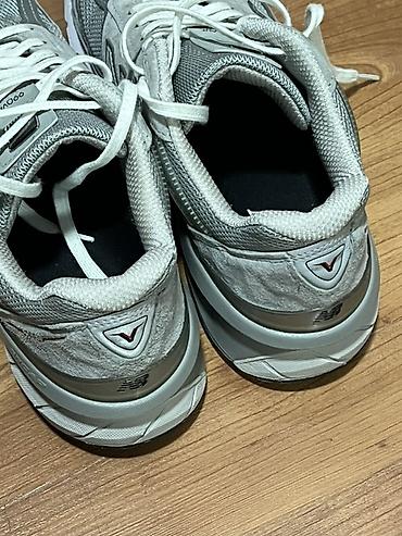 Жеке буюмдар: Эркектердин кроссовкасы, 42, New Balance, Жаңы, түсү - Боз, Өзү алып кетүү — 3