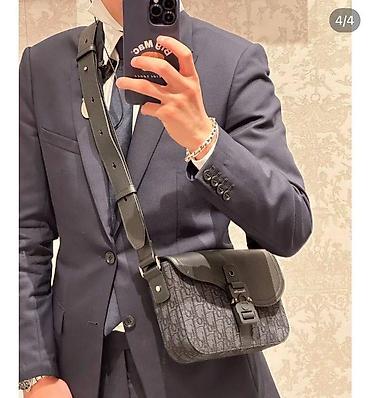 барсетка диор: Продаю барсетку Christian Dior 
Качество отличное — 2
