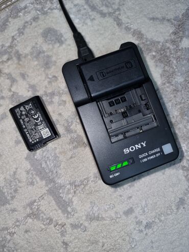 накамерный монитор: Зарядное устройство Sony BC-QM1 SONY A7, A7 II,A6300,A6400,6500 и
