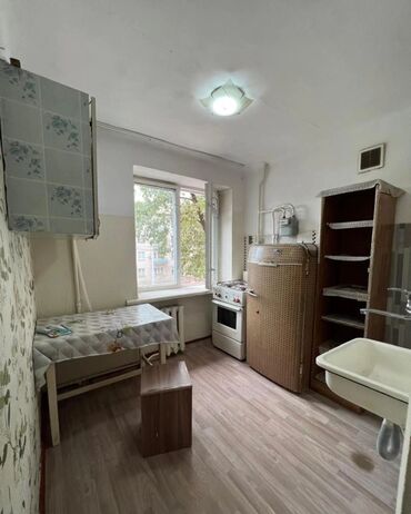 Продажа квартир: 1 комната, 30 м², Хрущевка, 2 этаж, Старый ремонт