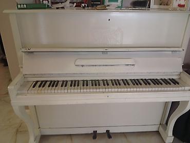 ağ klarnet: Ağ rəngli vertikal piano - Korpus: klassik dizaynlı, ağ lak örtüklü — 2