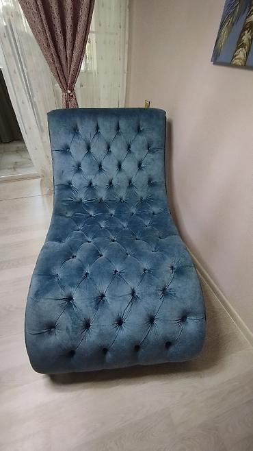 kreslolarin satisi: Mavi rəngli, klassik kapitone işləməli lounge/şezlonq kreslo. heçbir — 1