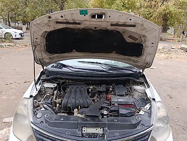 Nissan: Nissan Versa: 2009 г., 1.6 л, Автомат, Бензин — 21