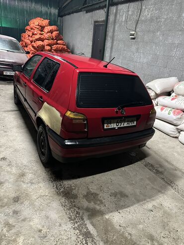 Volkswagen: Volkswagen Golf: 1993 г., 1.8 л, Механика, Хэтчбэк — 12