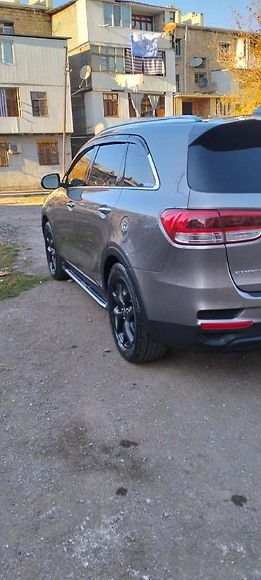 panel vurmaq: Kia Sorento: 2 l | 2015 il Ofrouder/SUV — 4